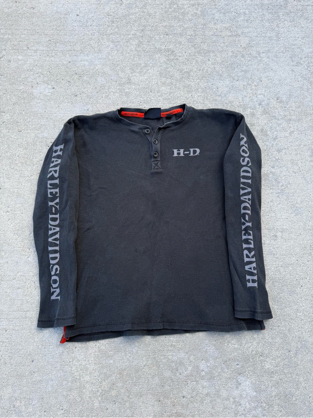 Vintage Y2K Harley Davidson Long Sleeved Thermal - Picture 2 of 5